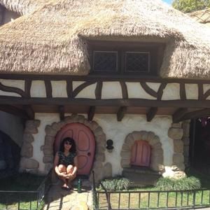 Meet your Posher, Sindy